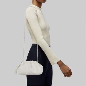 NWT $110 UNDERSTATED LEATHER CLUTCH